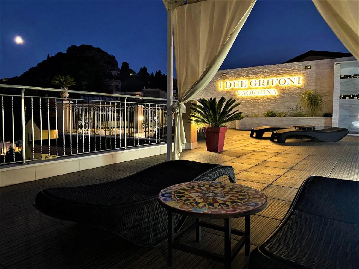 I Due Grifoni Apartments Taormina Exterior foto