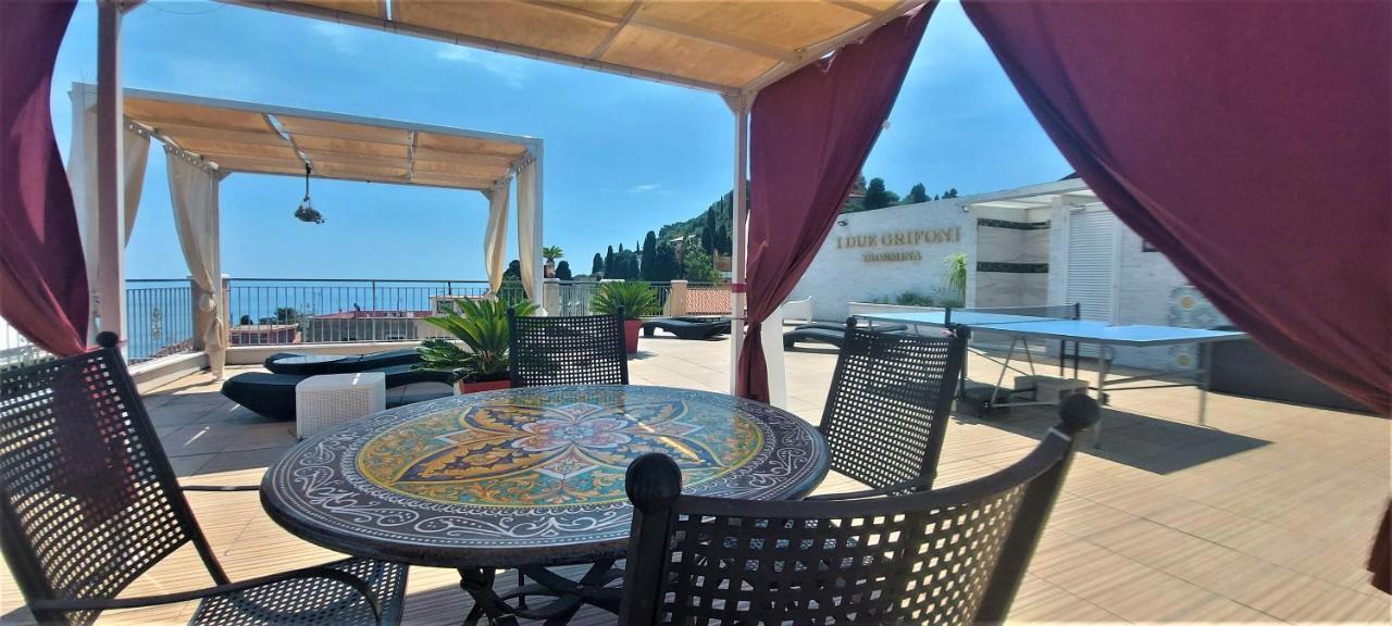 I Due Grifoni Apartments Taormina Exterior foto