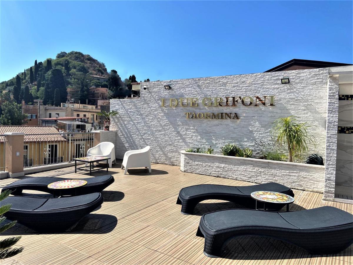 I Due Grifoni Apartments Taormina Exterior foto
