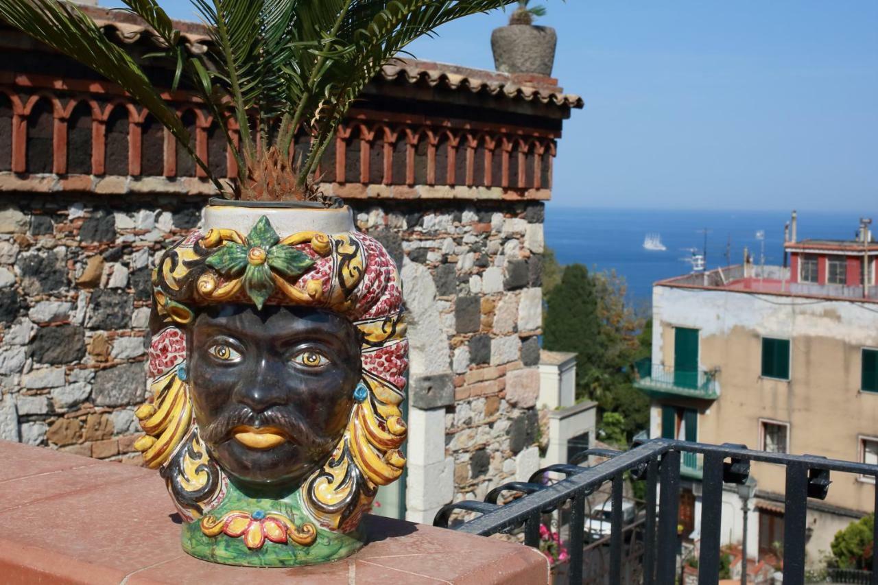 I Due Grifoni Apartments Taormina Exterior foto