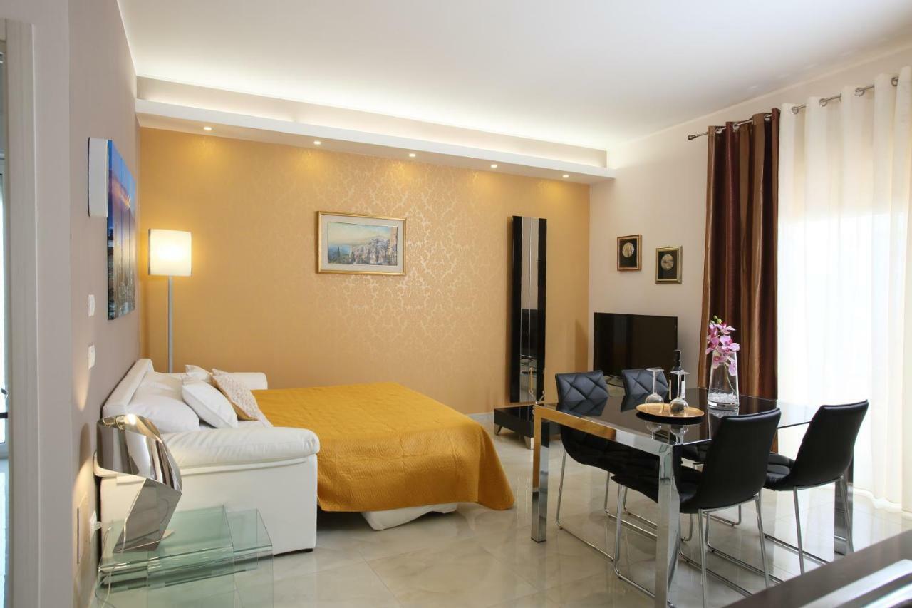 I Due Grifoni Apartments Taormina Exterior foto