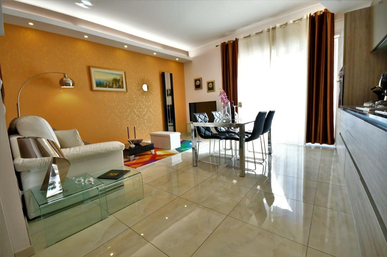 I Due Grifoni Apartments Taormina Exterior foto
